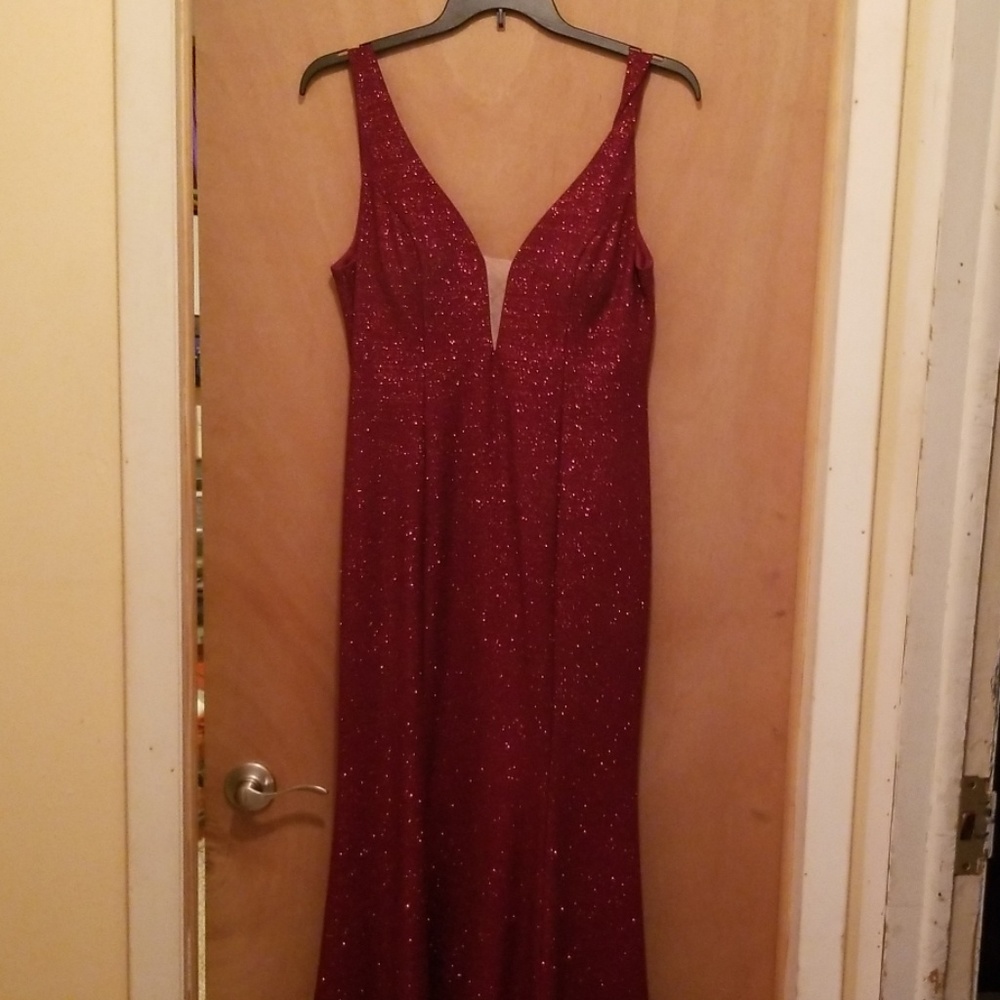 gown